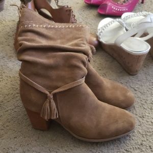 Camel color tassel boots